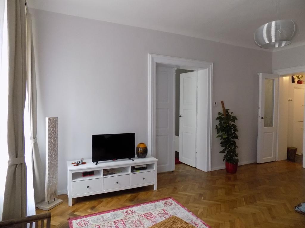 Apartment Christine Brasov Luaran gambar